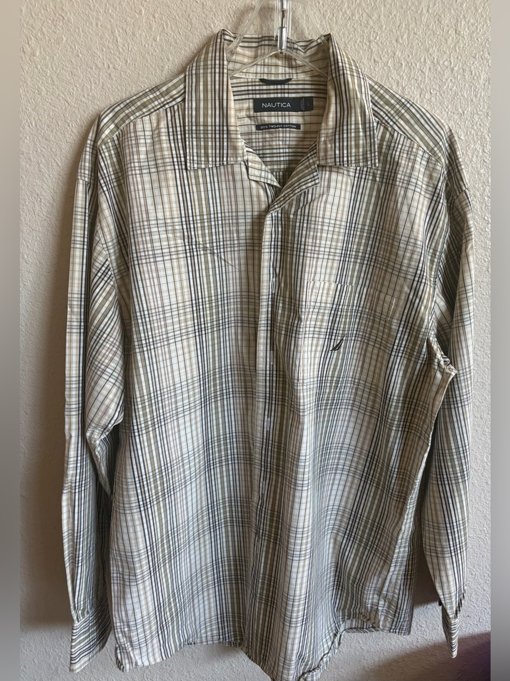 Nautica Men’s Long-Sleeve Plaid Button-Up Shirt in Beige/Green size L